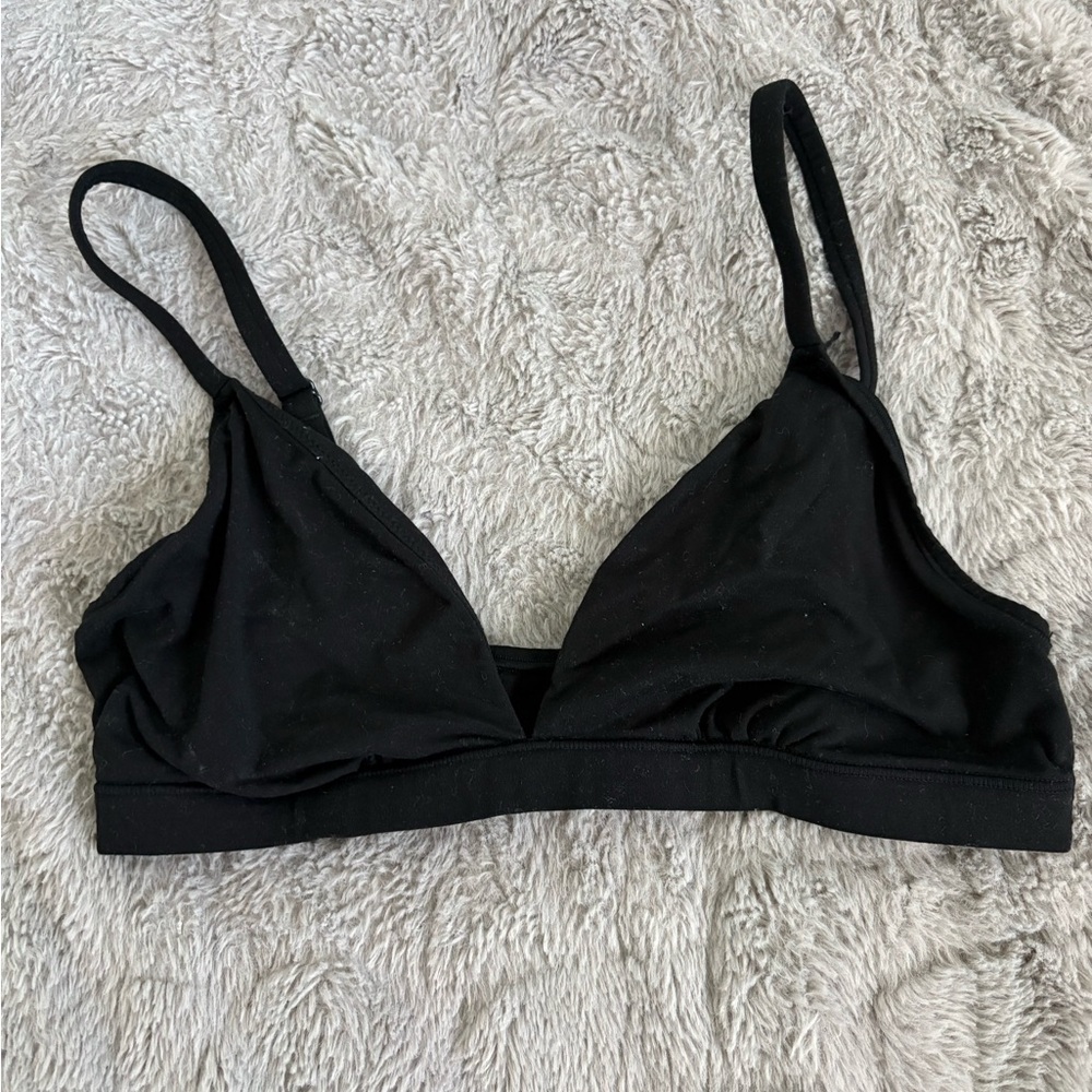 PINK Victoria's Secret Black Triangle Bralette Size M